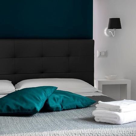 Aurora Luxury Rooms Napoli Eksteriør billede