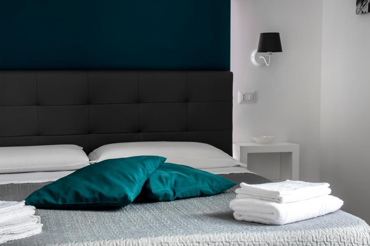 Aurora Luxury Rooms Napoli Eksteriør billede