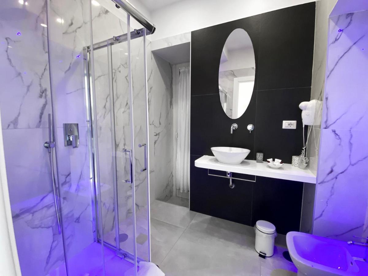 Aurora Luxury Rooms Napoli Eksteriør billede