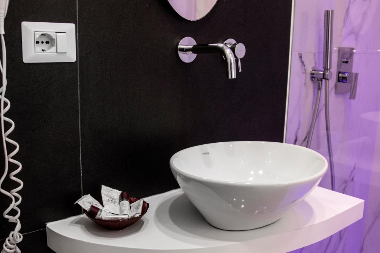 Aurora Luxury Rooms Napoli Eksteriør billede