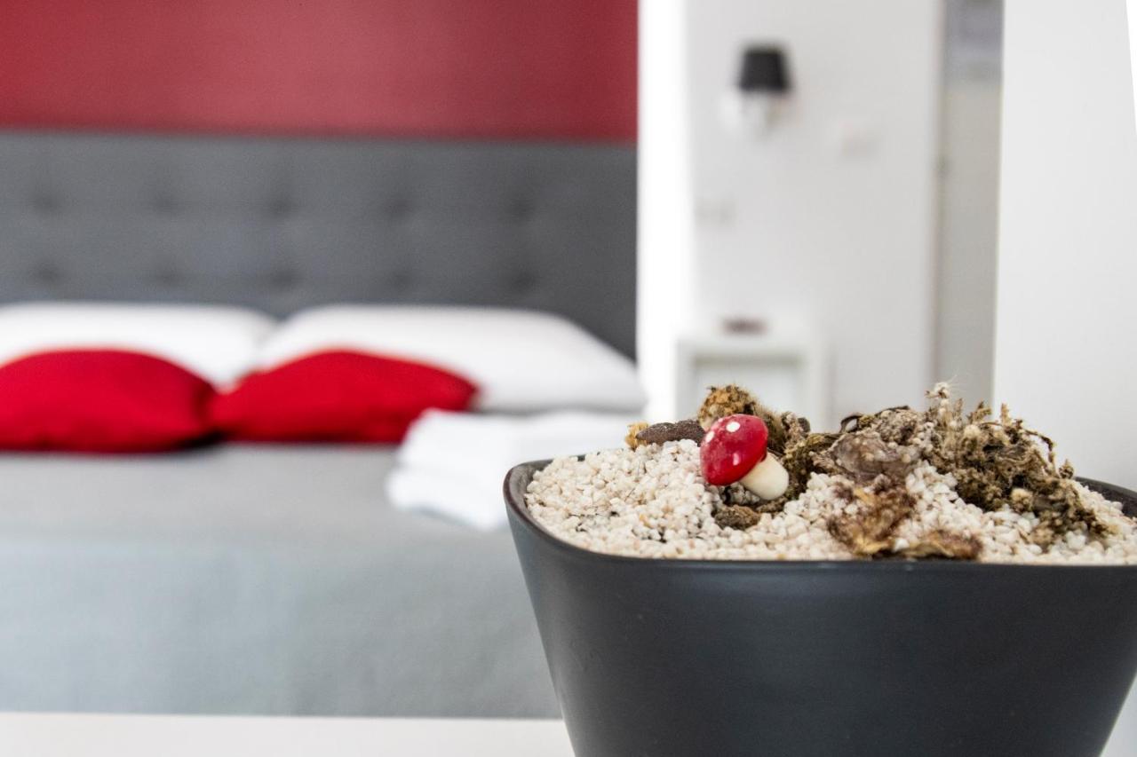 Aurora Luxury Rooms Napoli Eksteriør billede