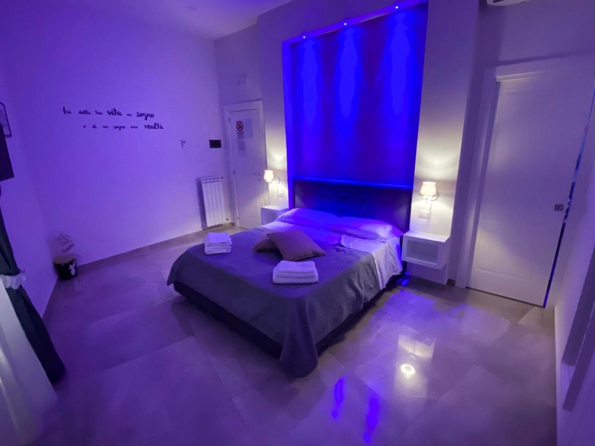 Aurora Luxury Rooms Napoli Eksteriør billede